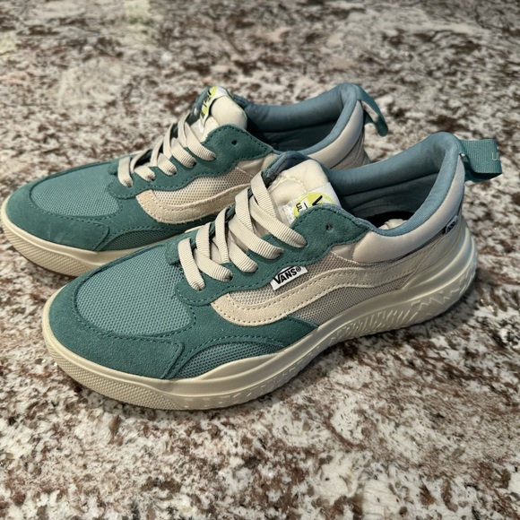 Vans UltraRange Sneakers - Picture 10 of 16